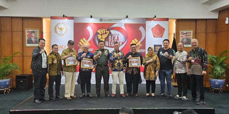 FPRMI Berikan Penghargaan Apresiasi Bela Negara