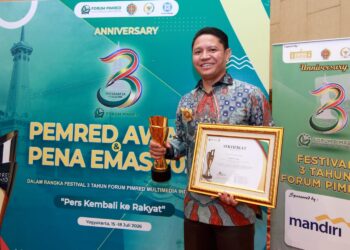 Robertus B. Berot Raih Pemred Award 2026, Dinilai Sukses Pimpin PT Munja Utama Indonesia